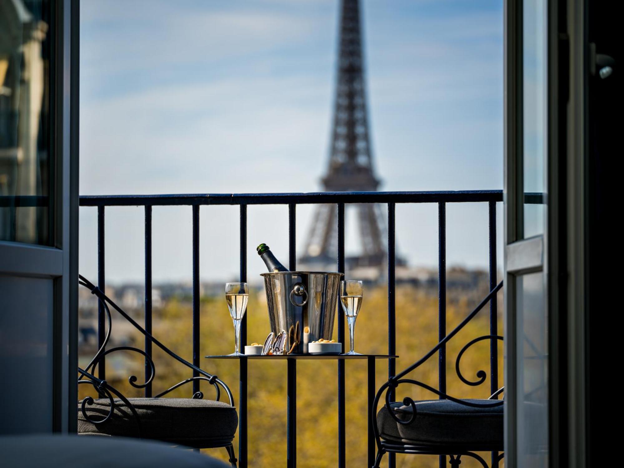 Hotel Duquesne Eiffel Paris Exterior photo