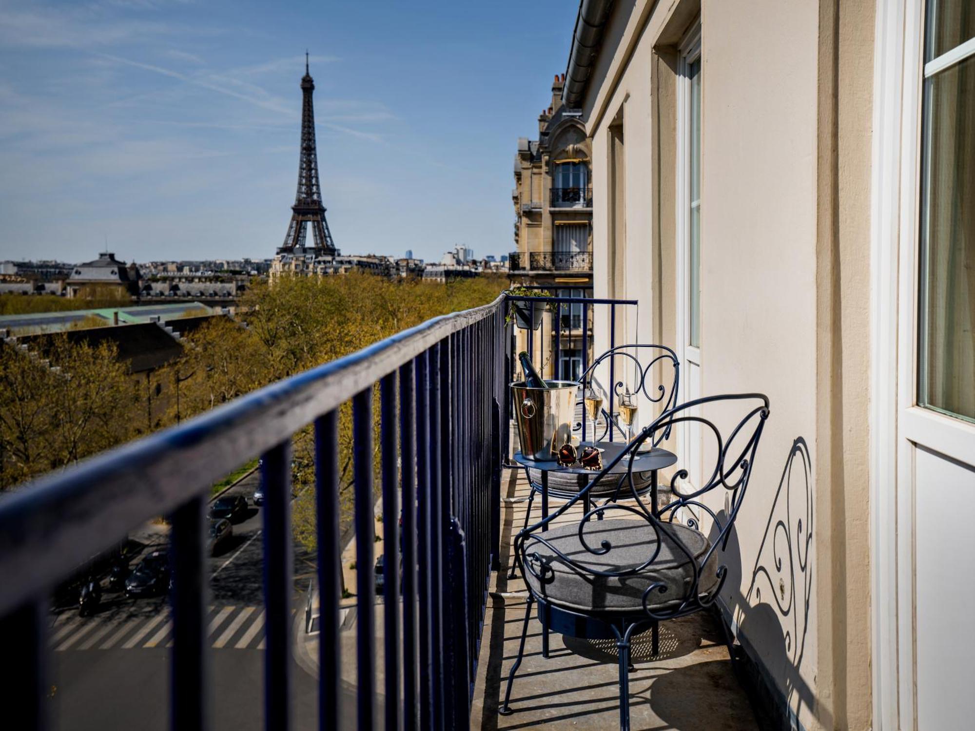 Hotel Duquesne Eiffel Paris Exterior photo